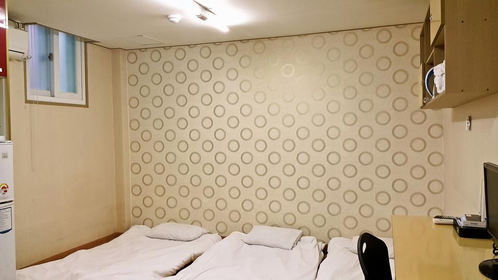 Guesthouse Myeongdong Seoul Room photo