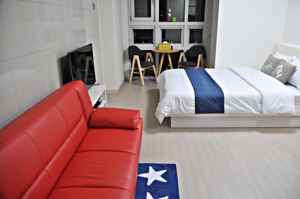 Guesthouse Myeongdong Seoul Exterior photo