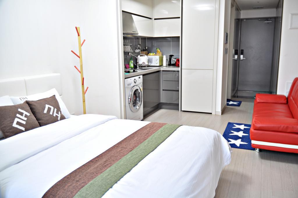 Guesthouse Myeongdong Seoul Exterior photo
